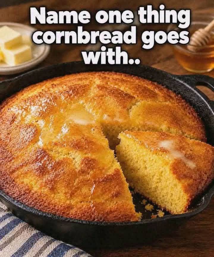 Southern Cornbread Recipe – Golden Cast-Iron Skillet Cornbread